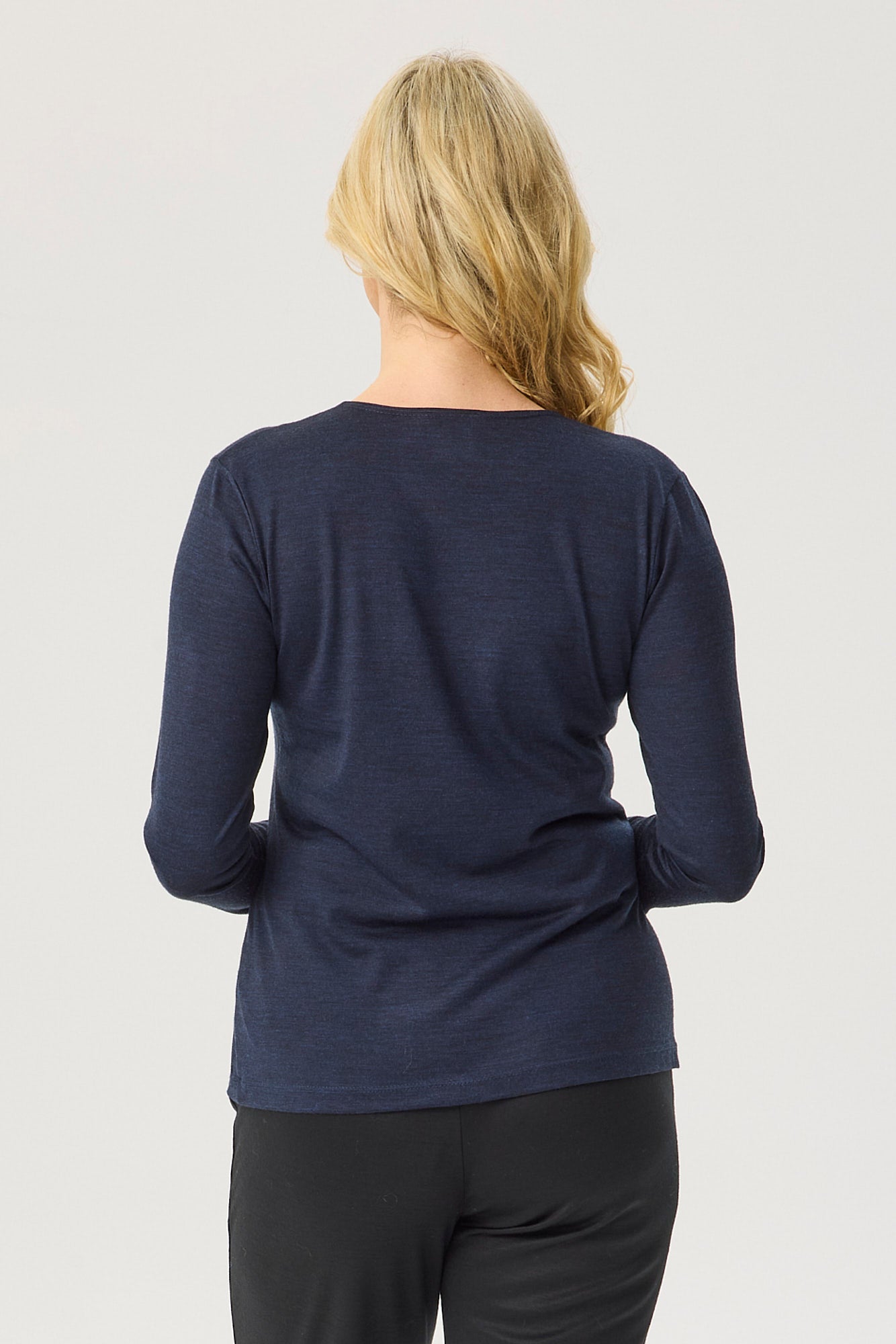 Hedrena Classic Long Sleeve Tee