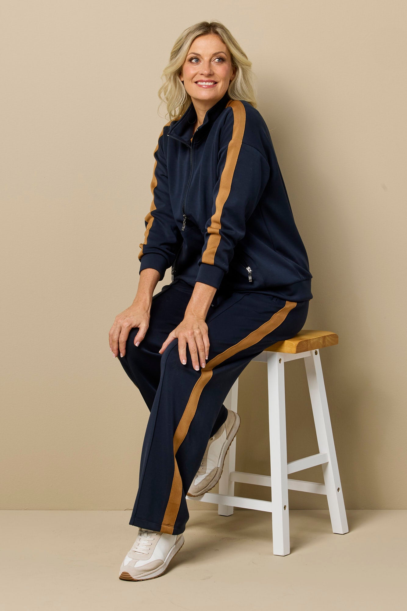 Energy Side Stripe Wide Pant