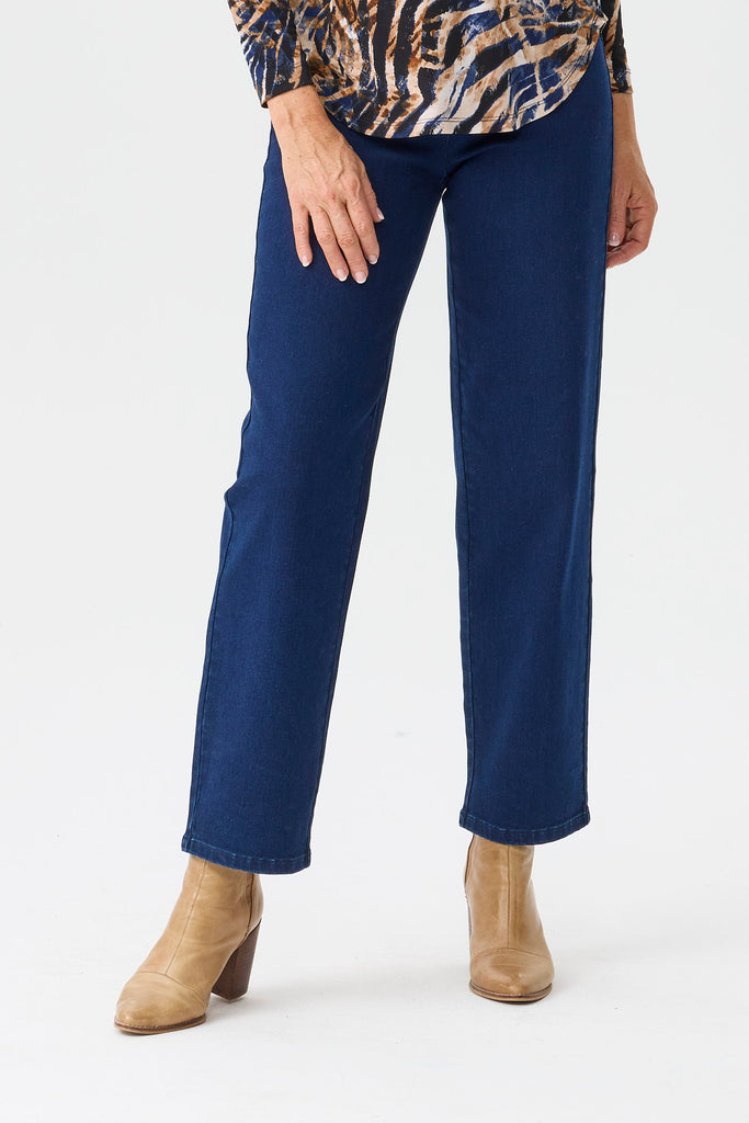 Suzy Straight Leg Pull On Jean