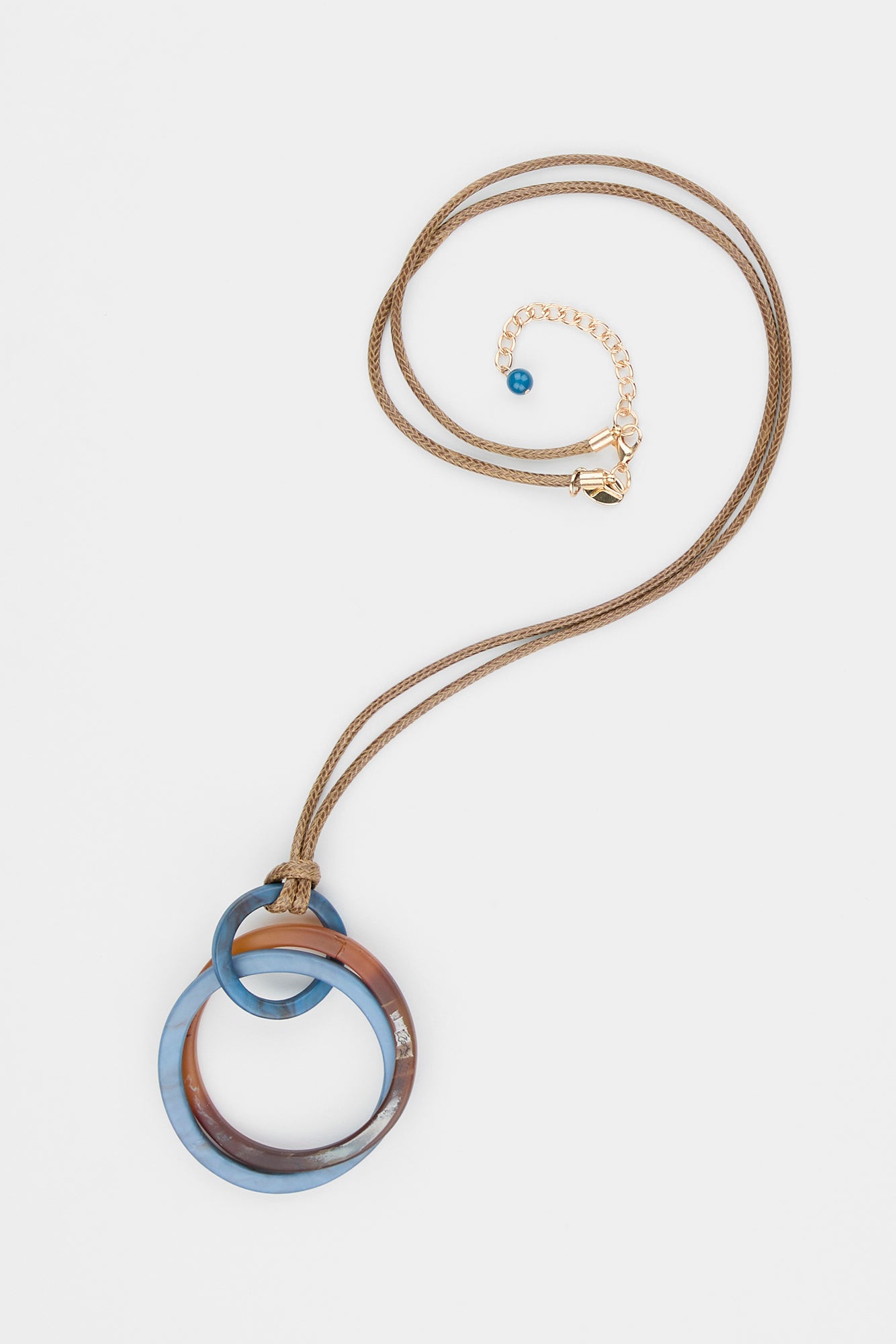 Anwen Pendant Necklace