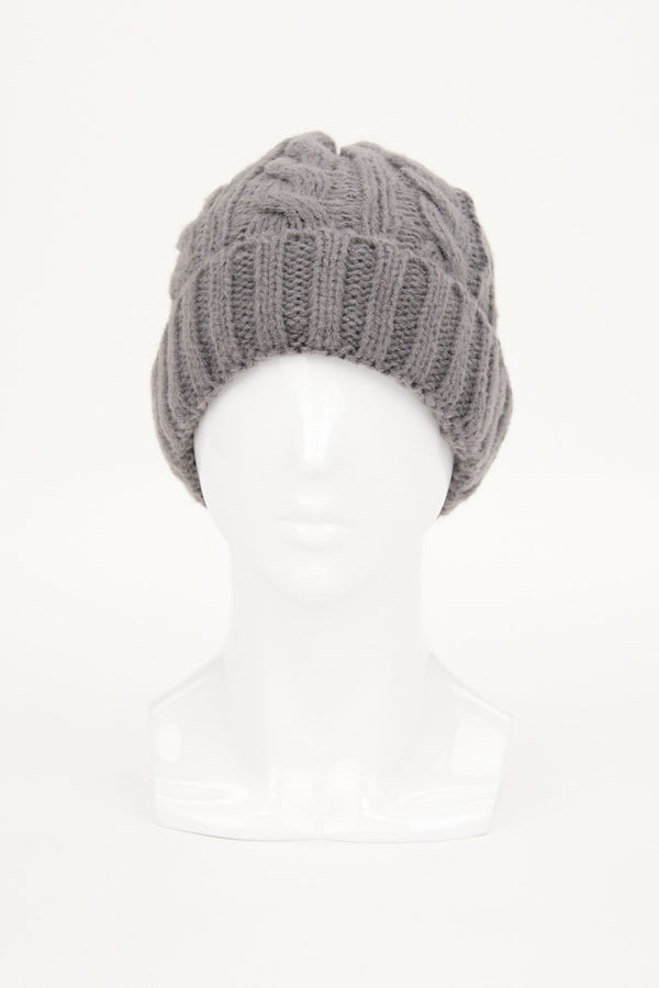 CABLE KNIT BEANIE