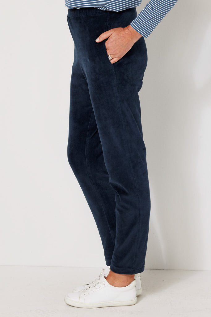 VENUS VELOUR PULL ON PANT