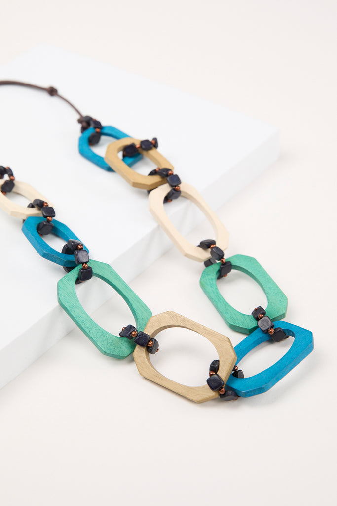 GABRIELLE WOODEN NECKLACE