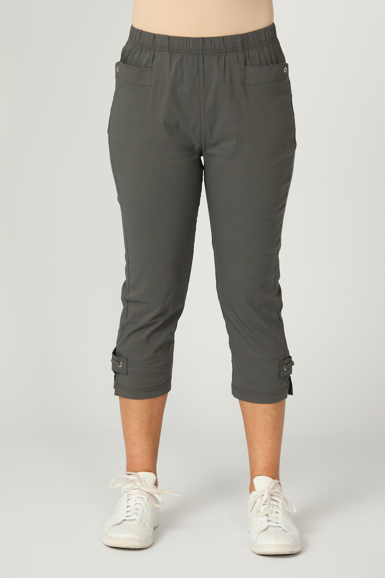 Vibe Stretch Eyelet Crop Pant